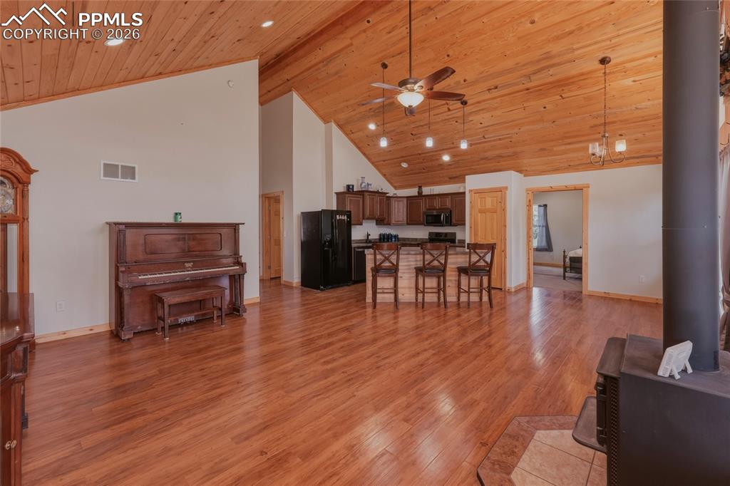 Image 11 of 48: Living Room