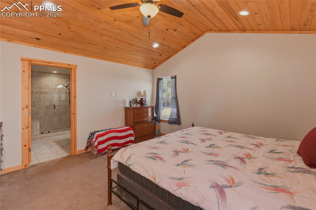 Image 17 of 48: Bedroom