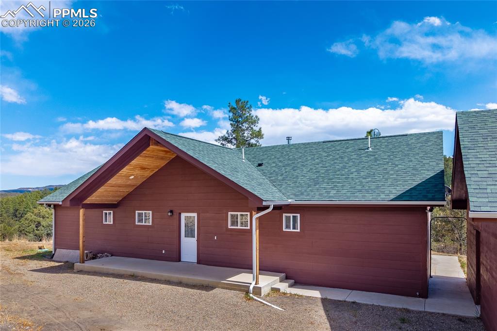 Image 2 of 48: Back of Structure