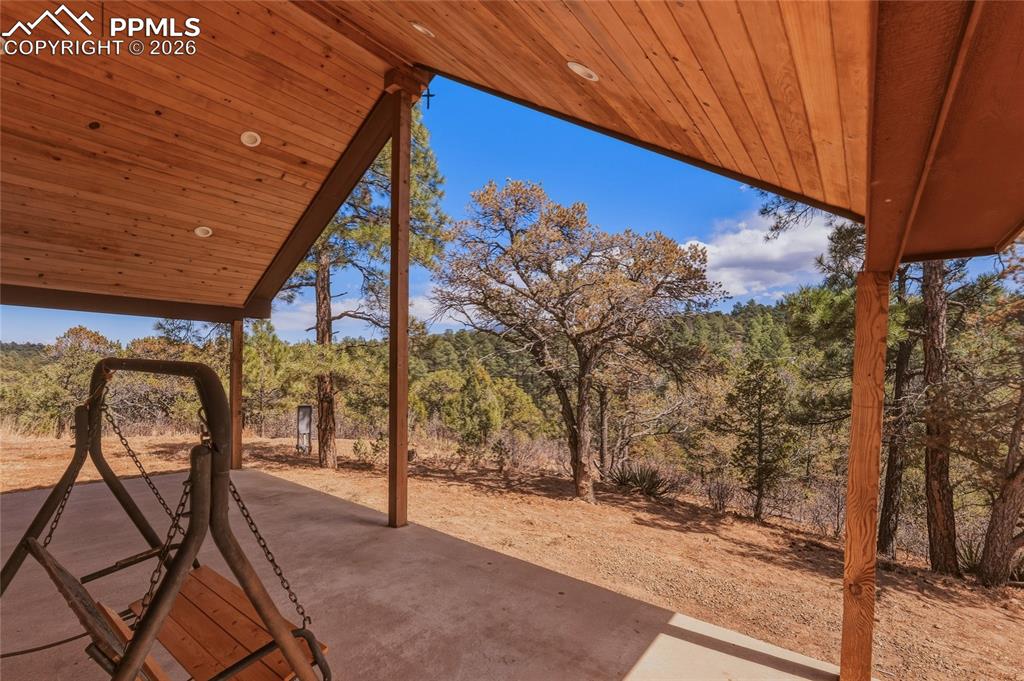 Image 31 of 48: Patio