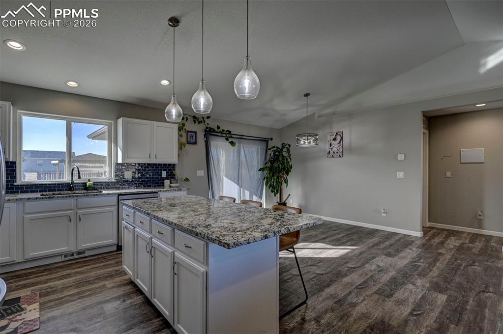 Image 10 of 36: Kitchen