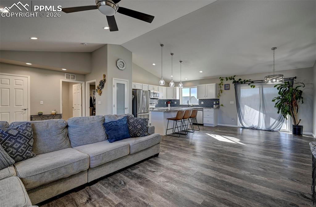 Image 4 of 36: Living Room