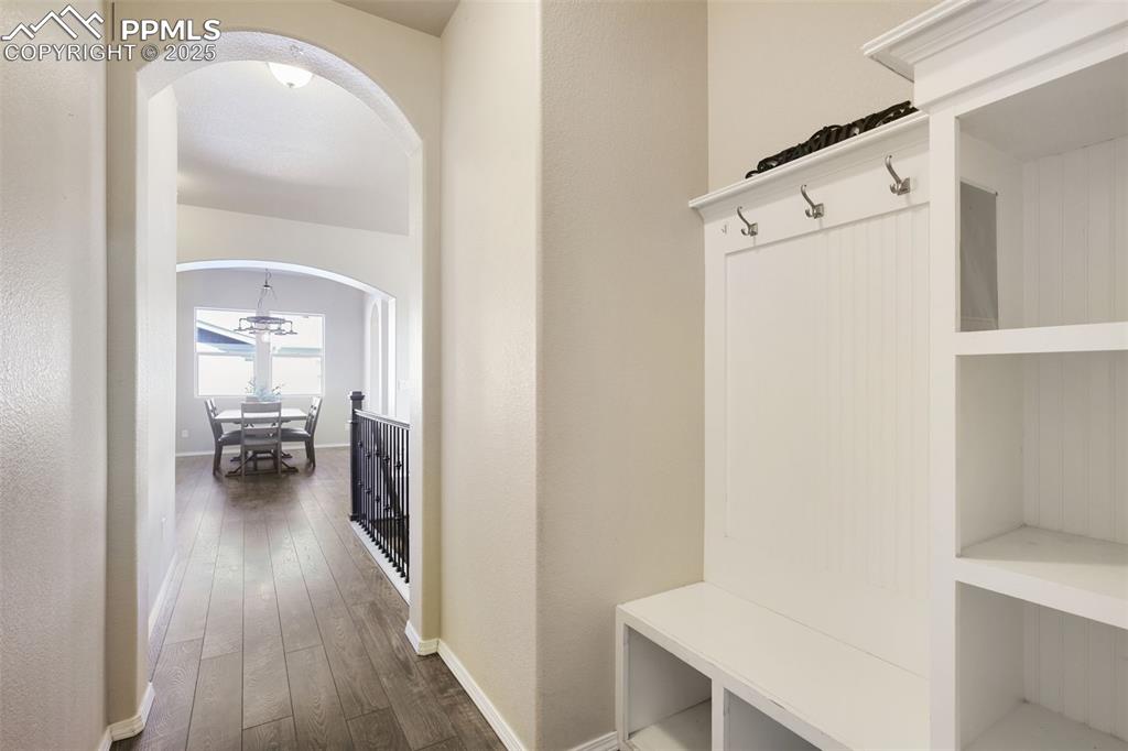 Image 17 of 39: Mud Room