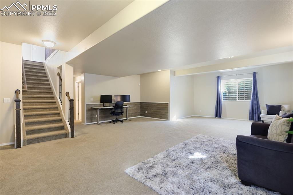 Image 27 of 39: Family Room