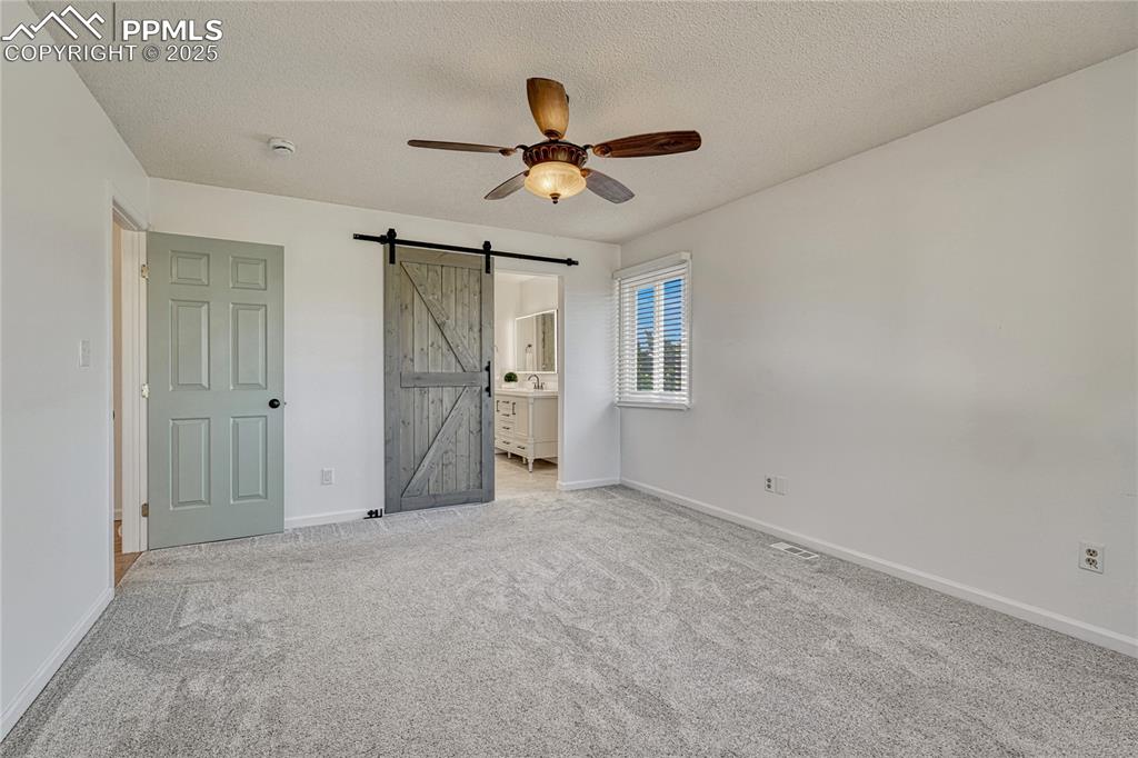 Image 19 of 41: Master Bedroom