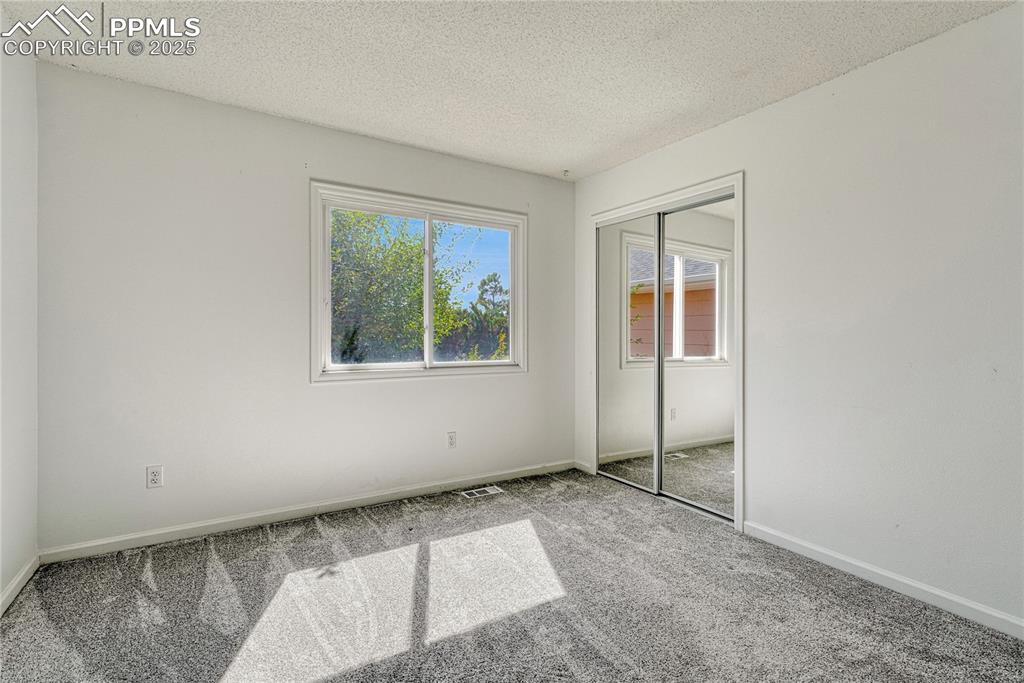 Image 29 of 41: Bedroom