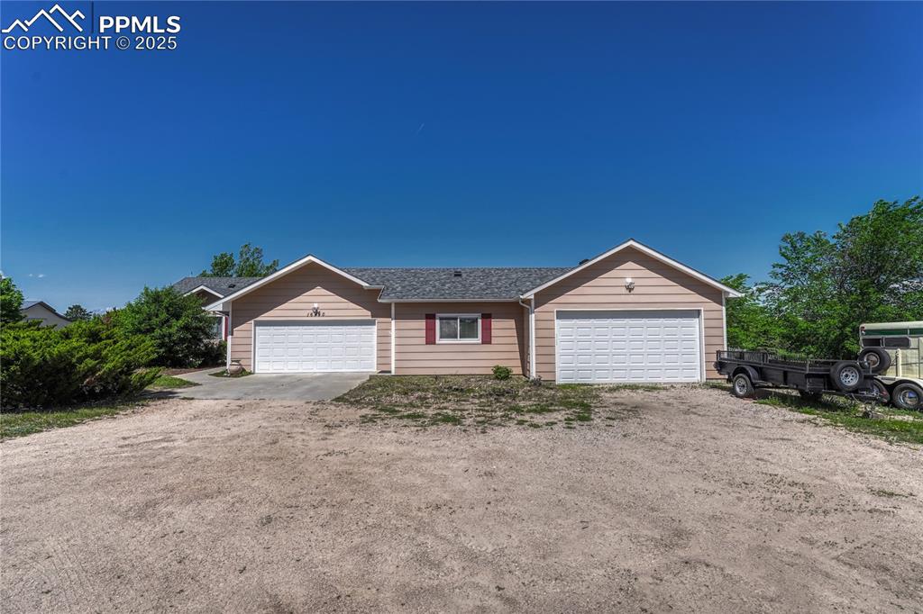 Image 7 of 41: Front of Structure