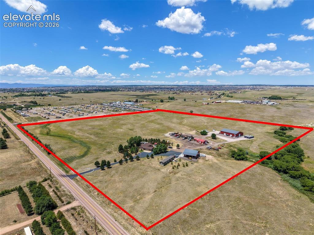 Image 29 of 47: Property Lines are Approximate and not a survey