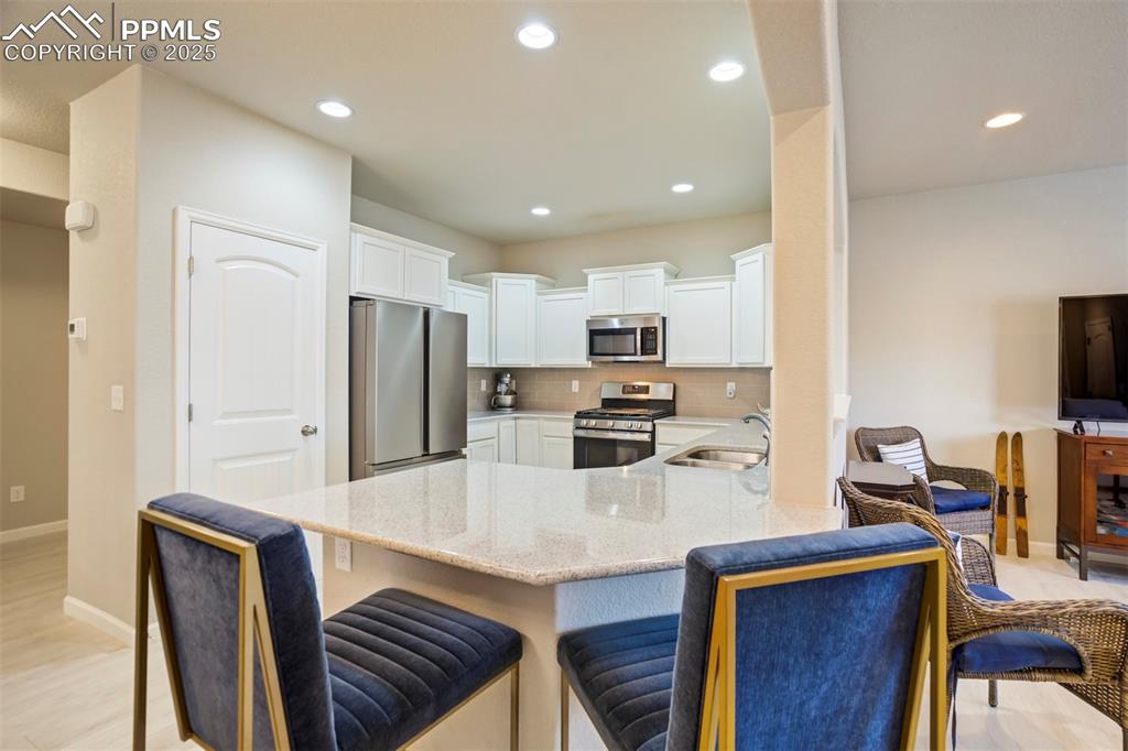 Image 12 of 34: Kitchen