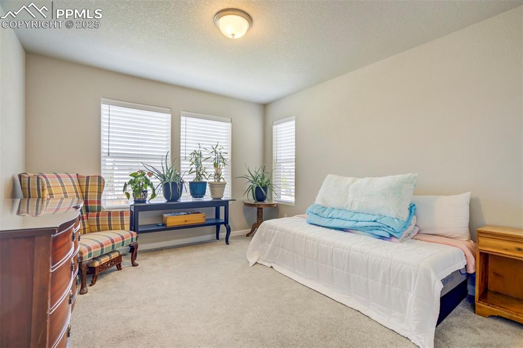 Image 24 of 34: Bedroom