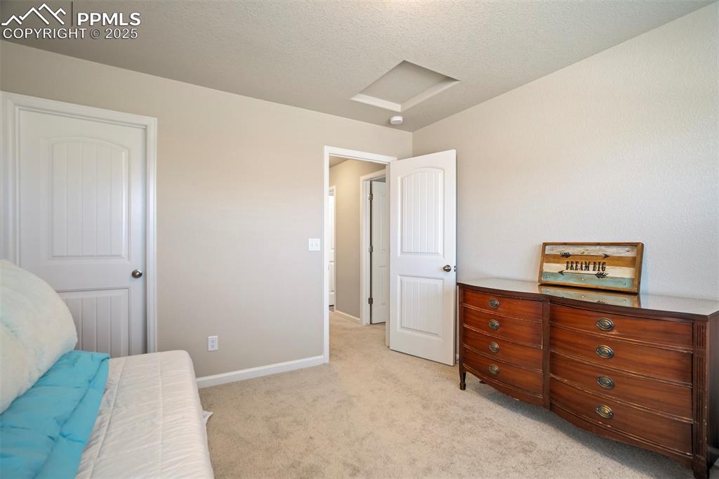 Image 25 of 34: Bedroom