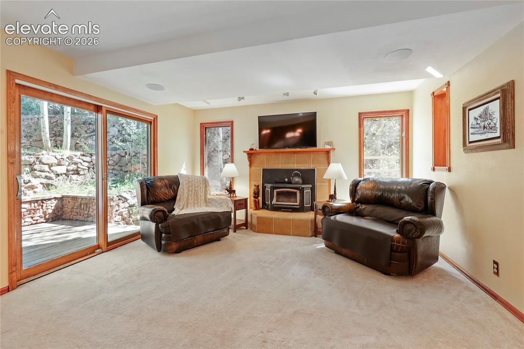 Image 5 of 26: Living Room