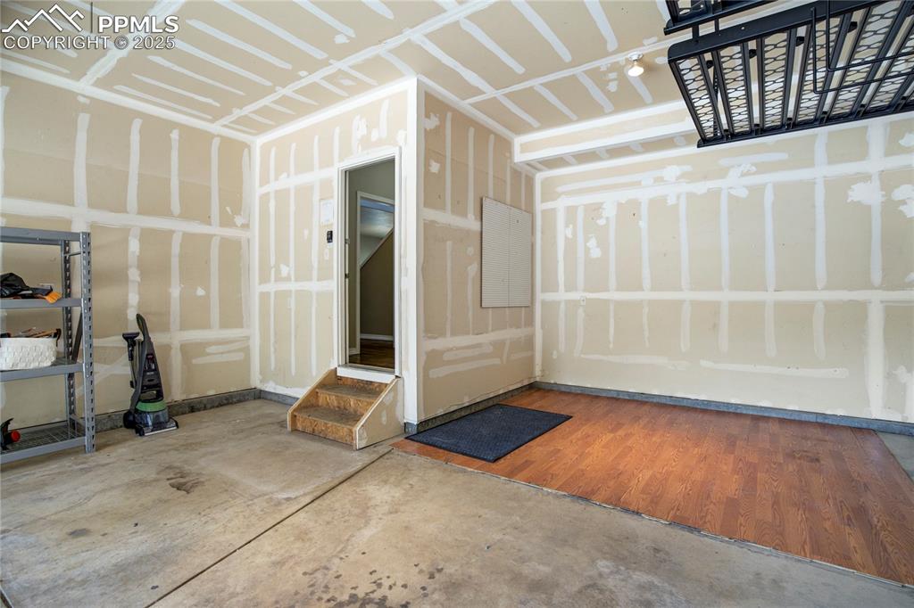 Image 39 of 50: View of garage