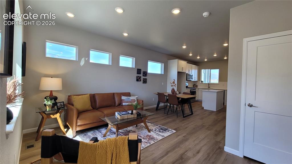 Image 15 of 41: Living Room