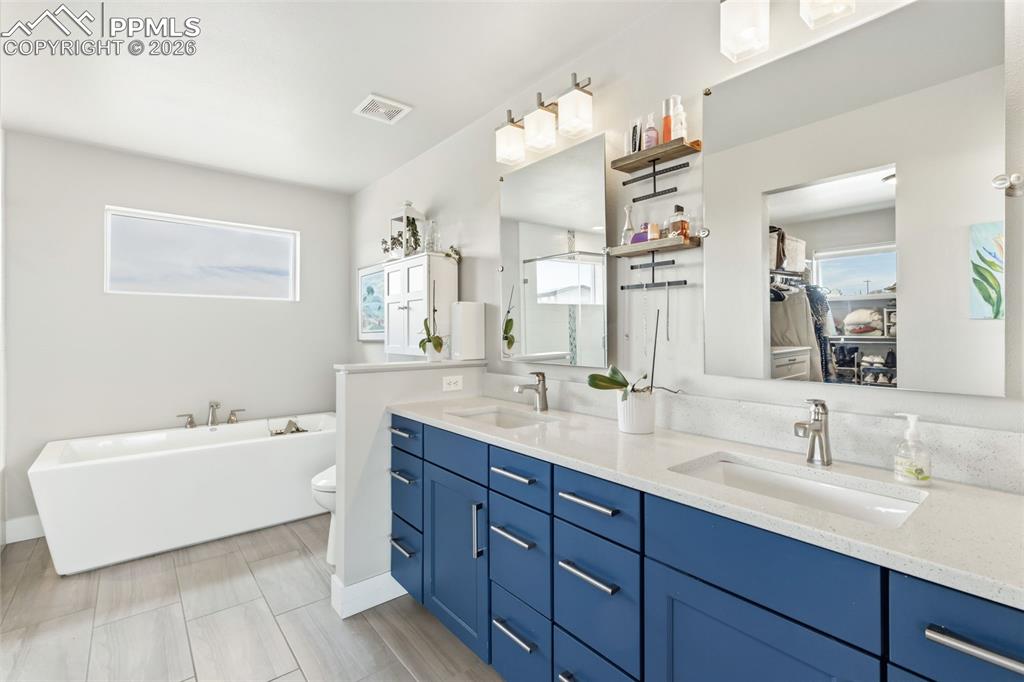 Image 16 of 50: Master Bathroom