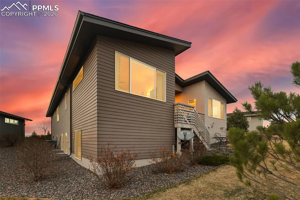 Image 41 of 50: Back of Structure