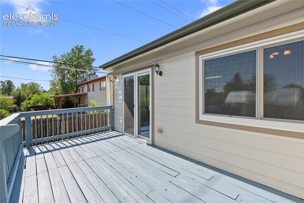 Image 11 of 32: Deck