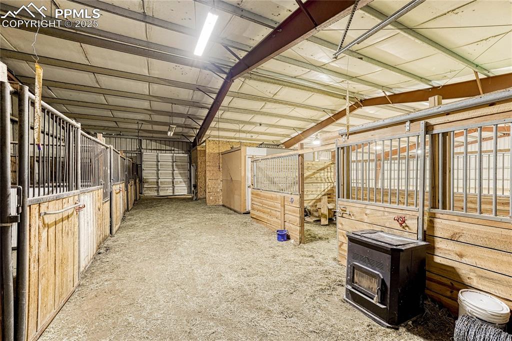 Image 42 of 50: Stable