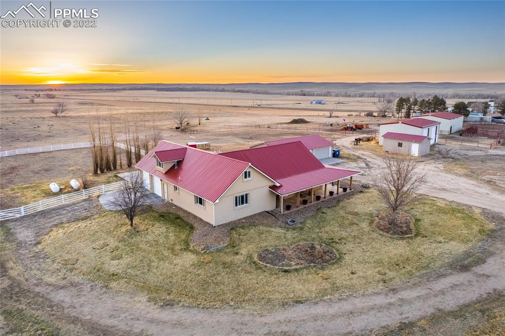 Listing 2040080, Image 1 of 47