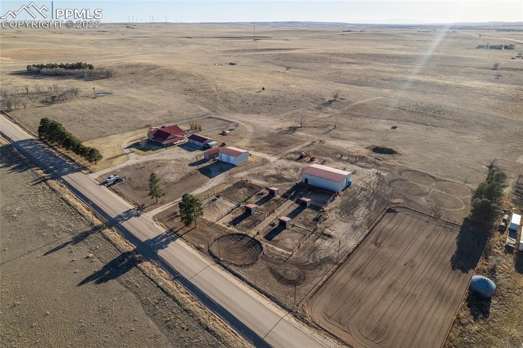 Listing 2040080, Image 2 of 47