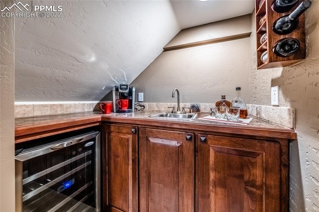 Listing 2040080, Image 22 of 47
