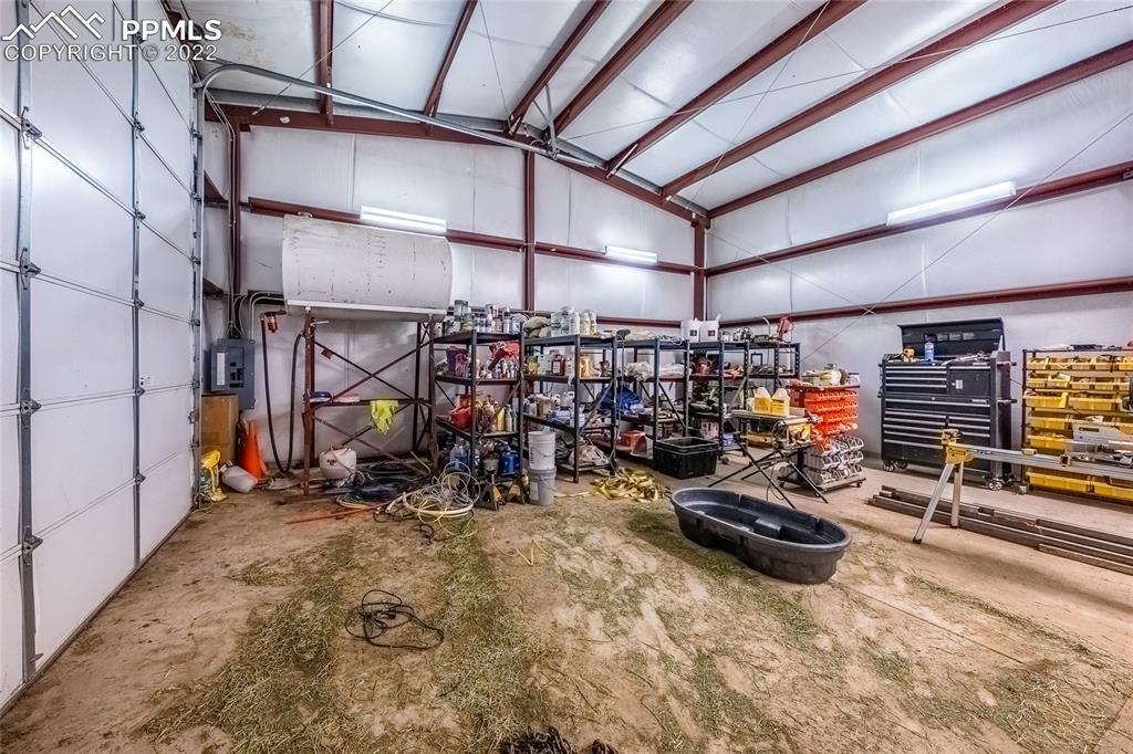 Listing 2040080, Image 33 of 47