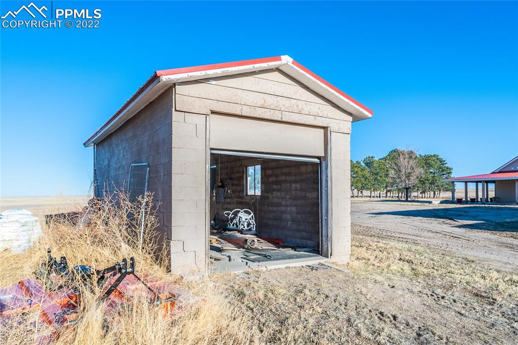Listing 2040080, Image 34 of 47