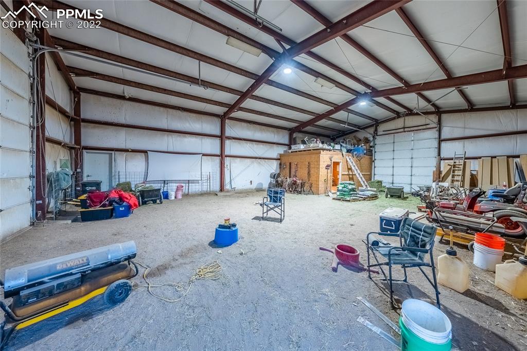 Listing 2040080, Image 36 of 47