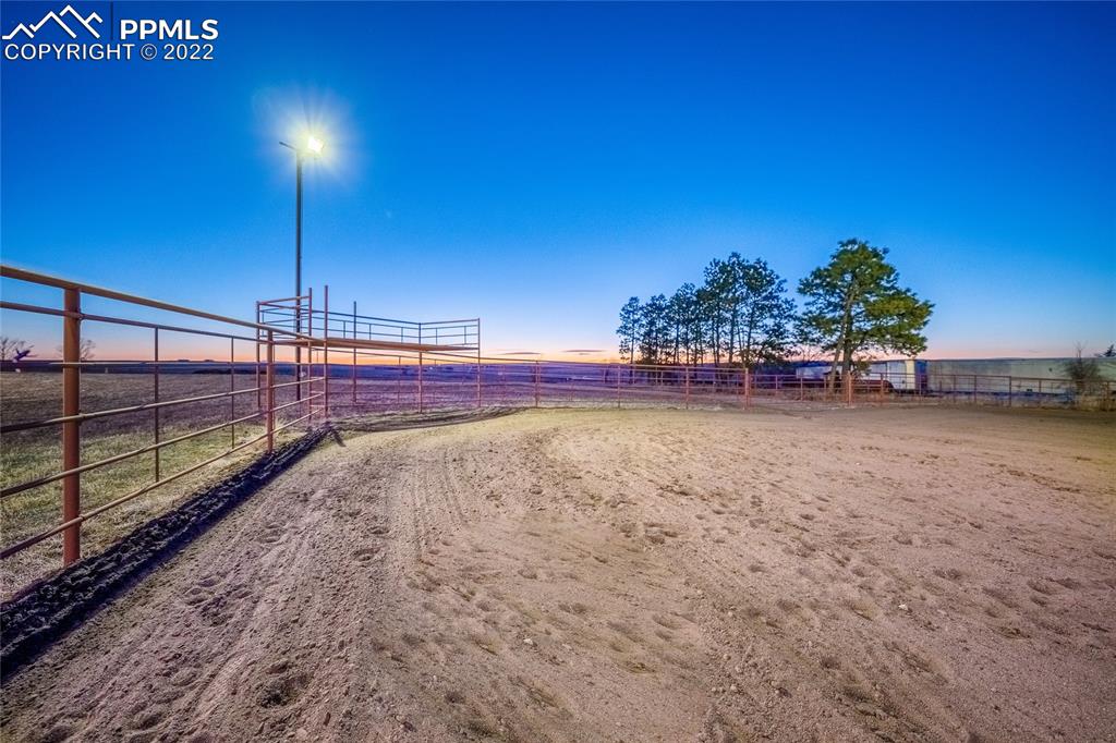 Listing 2040080, Image 42 of 47