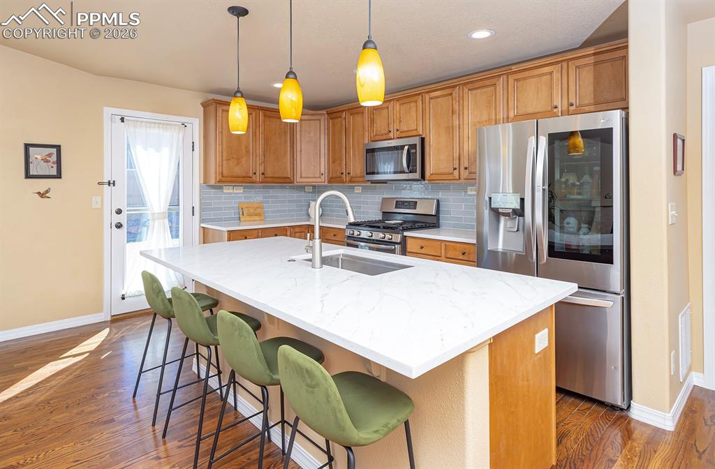 Image 12 of 36: Kitchen