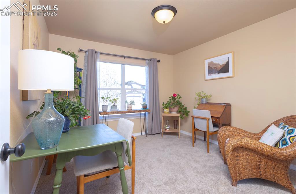 Image 22 of 36: main level guest