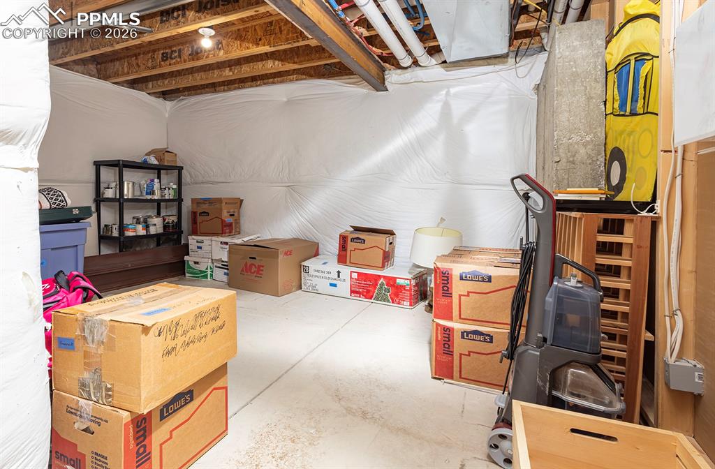 Image 32 of 36: storage