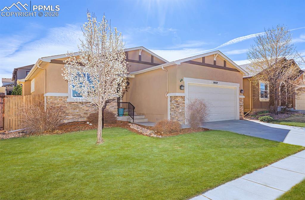 Image 4 of 36: Front of Structure