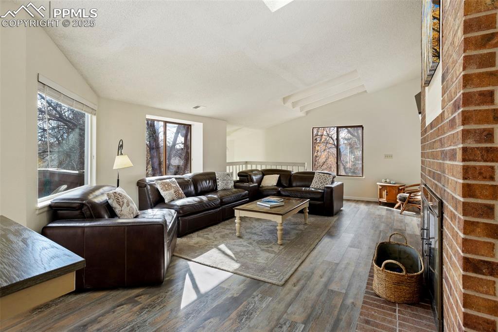 Image 8 of 24: Living Room