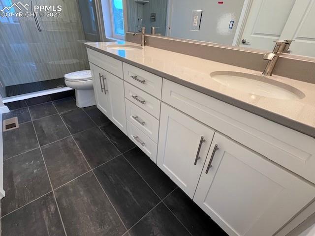 Image 6 of 6: Master Bathroom