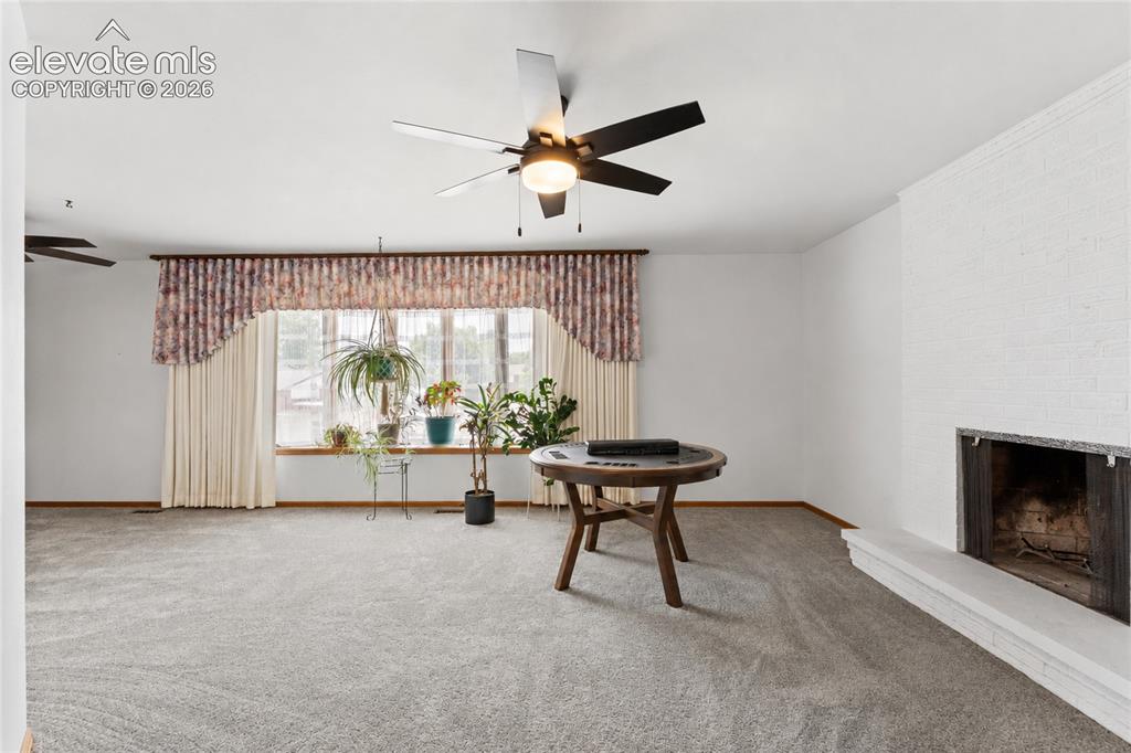 Image 11 of 49: Living Room