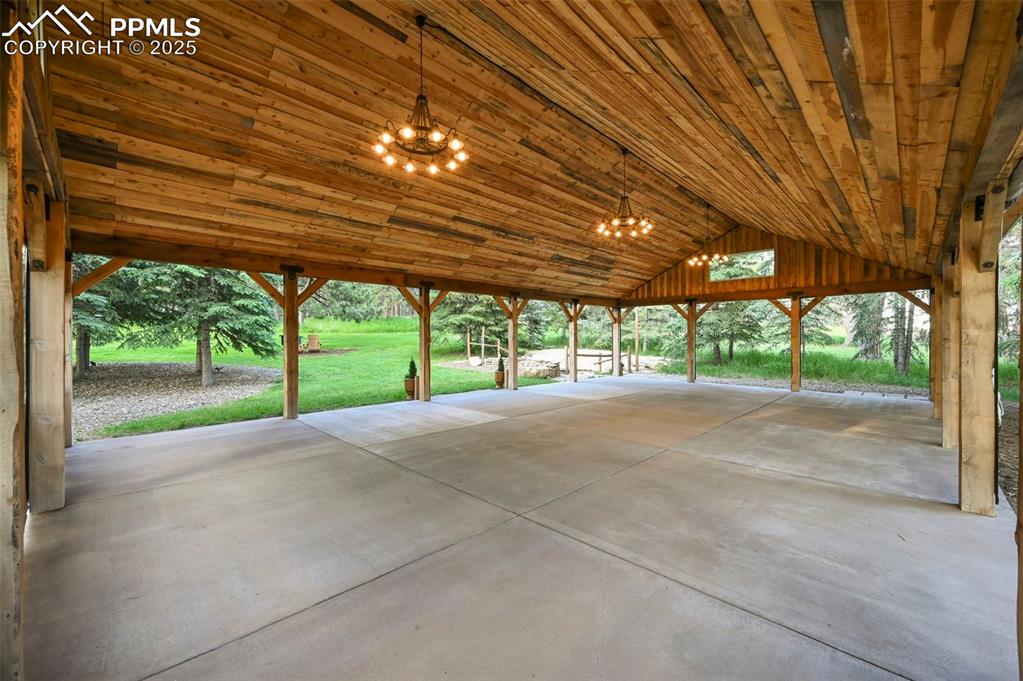 Image 37 of 50: Patio