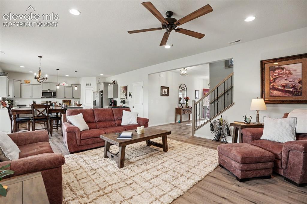 Image 5 of 30: Living Room