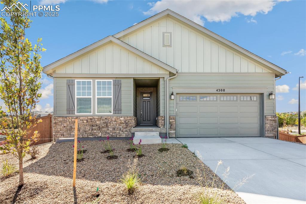 Image 2 of 37: Front of Structure