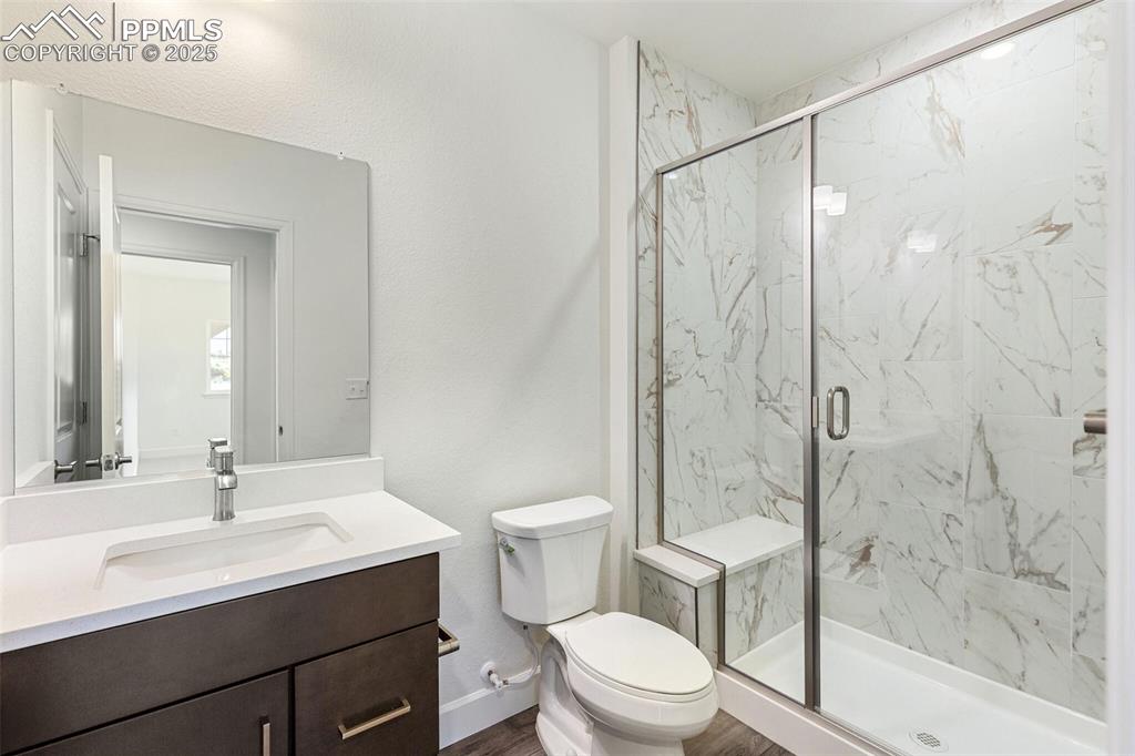 Image 30 of 37: Bathroom