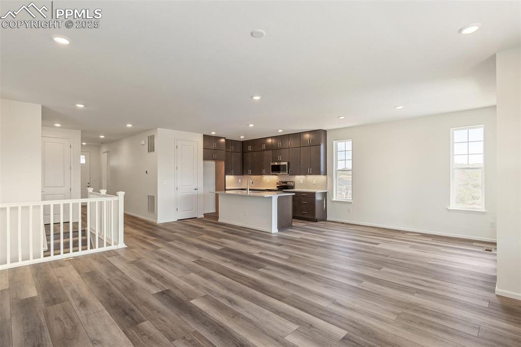 Image 5 of 37: Living Room