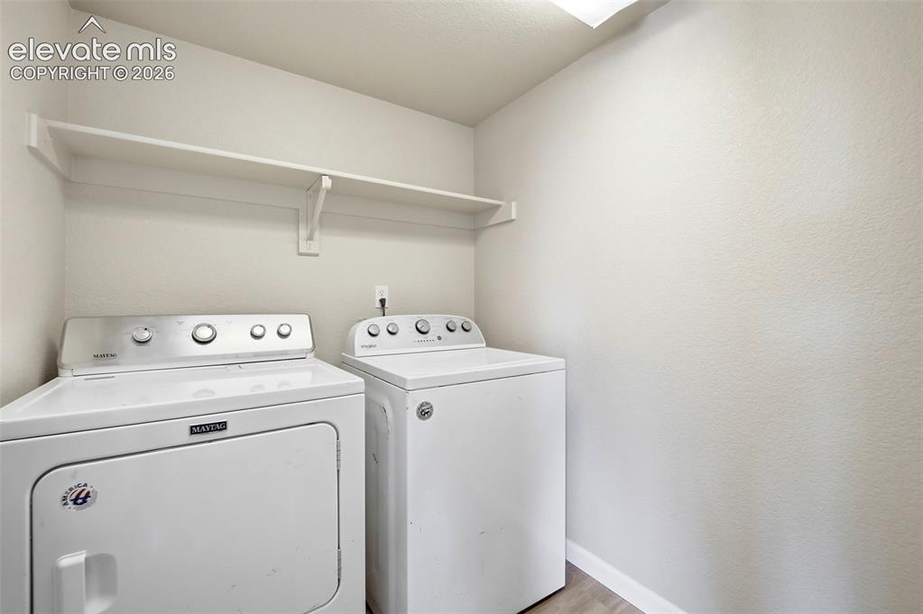 Image 41 of 50: Laundry