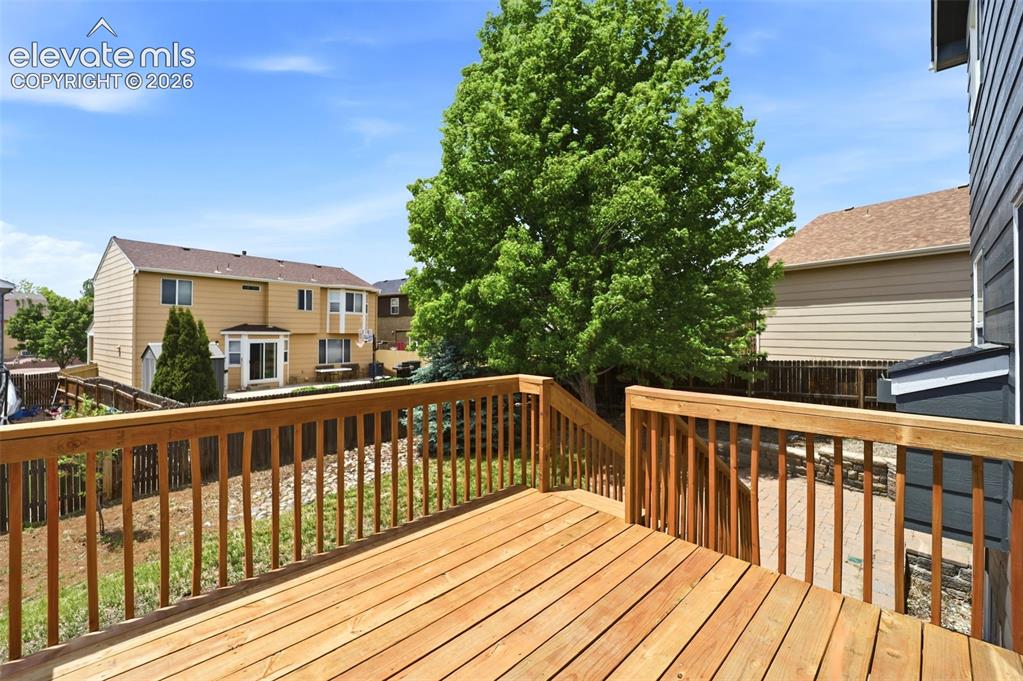 Image 47 of 50: Deck