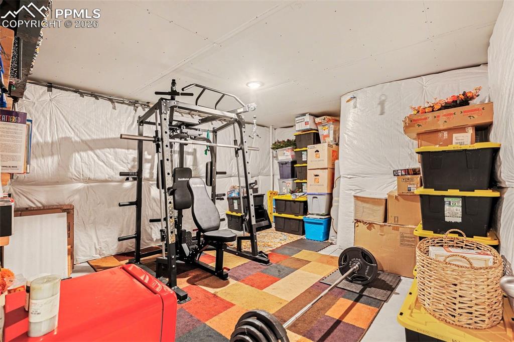 Image 34 of 41: Exercise Room