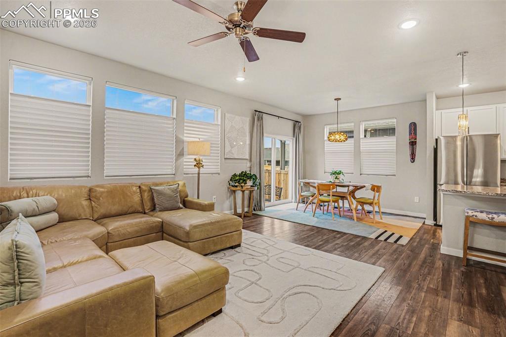 Image 6 of 41: Living Room