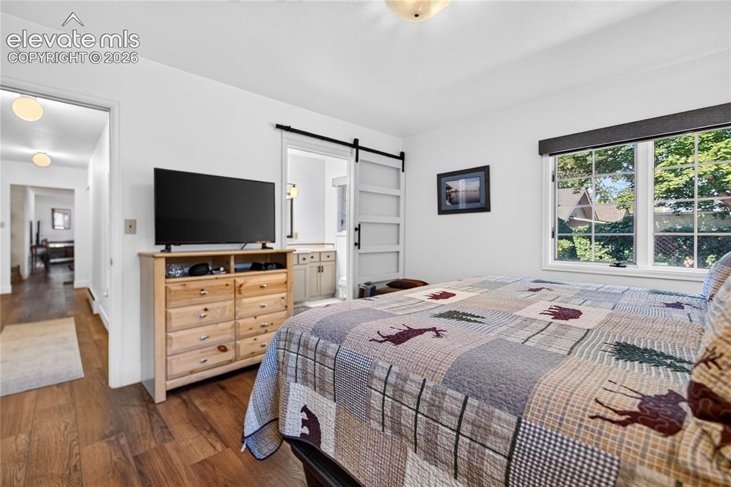 Image 12 of 21: Bedroom