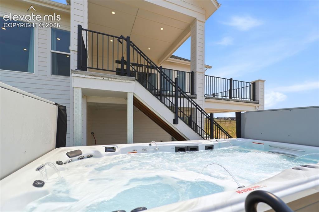 Image 19 of 50: Swim Spa