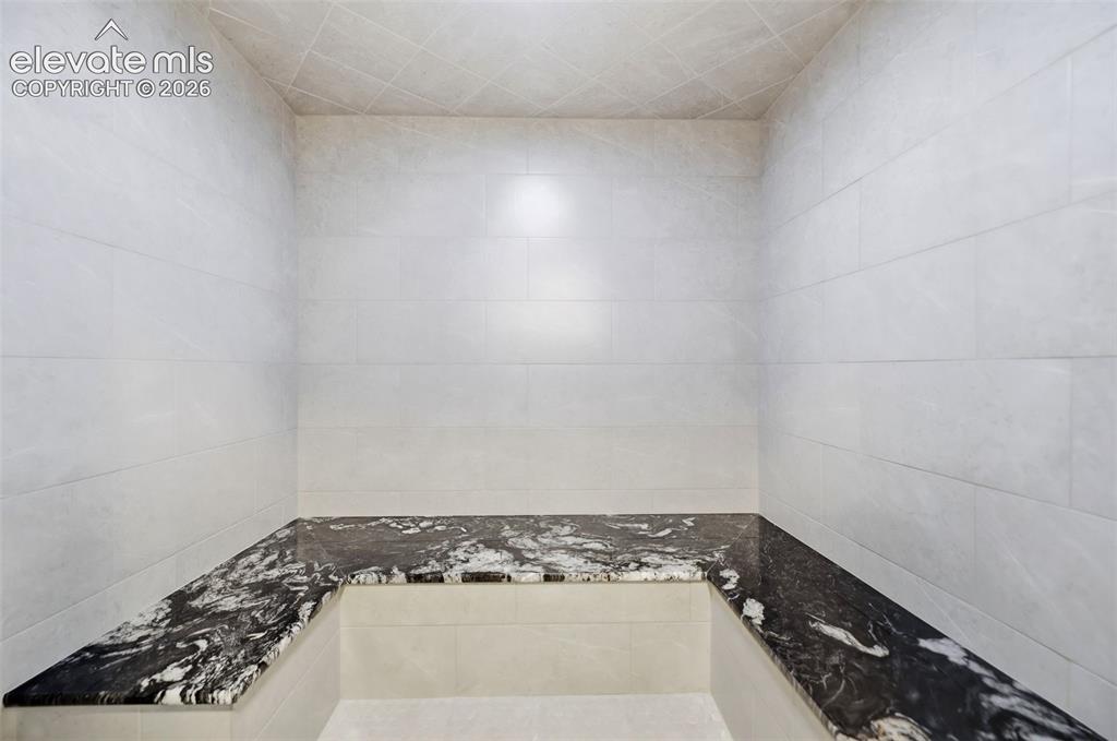 Image 41 of 50: Steam Room