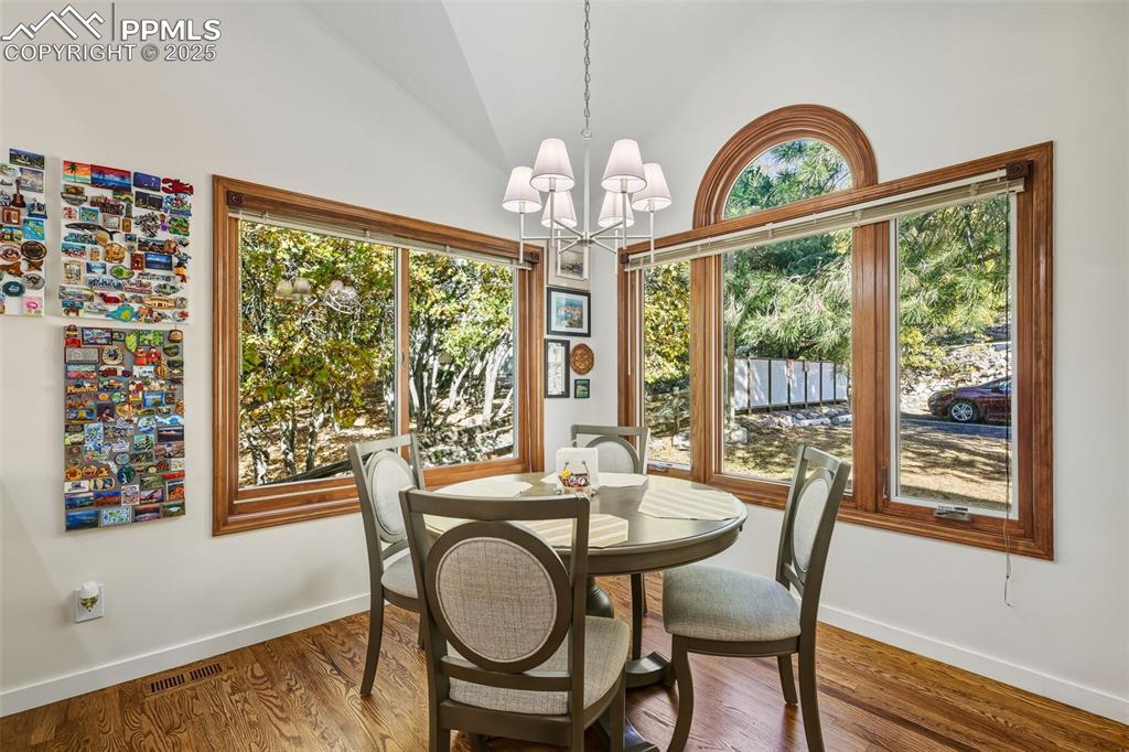 Image 2 of 49: Dining Area