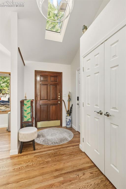 Image 23 of 49: Entry